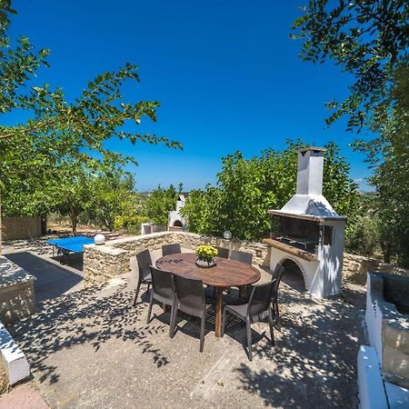 Villas Louloudaki Loutra  ภายนอก รูปภาพ