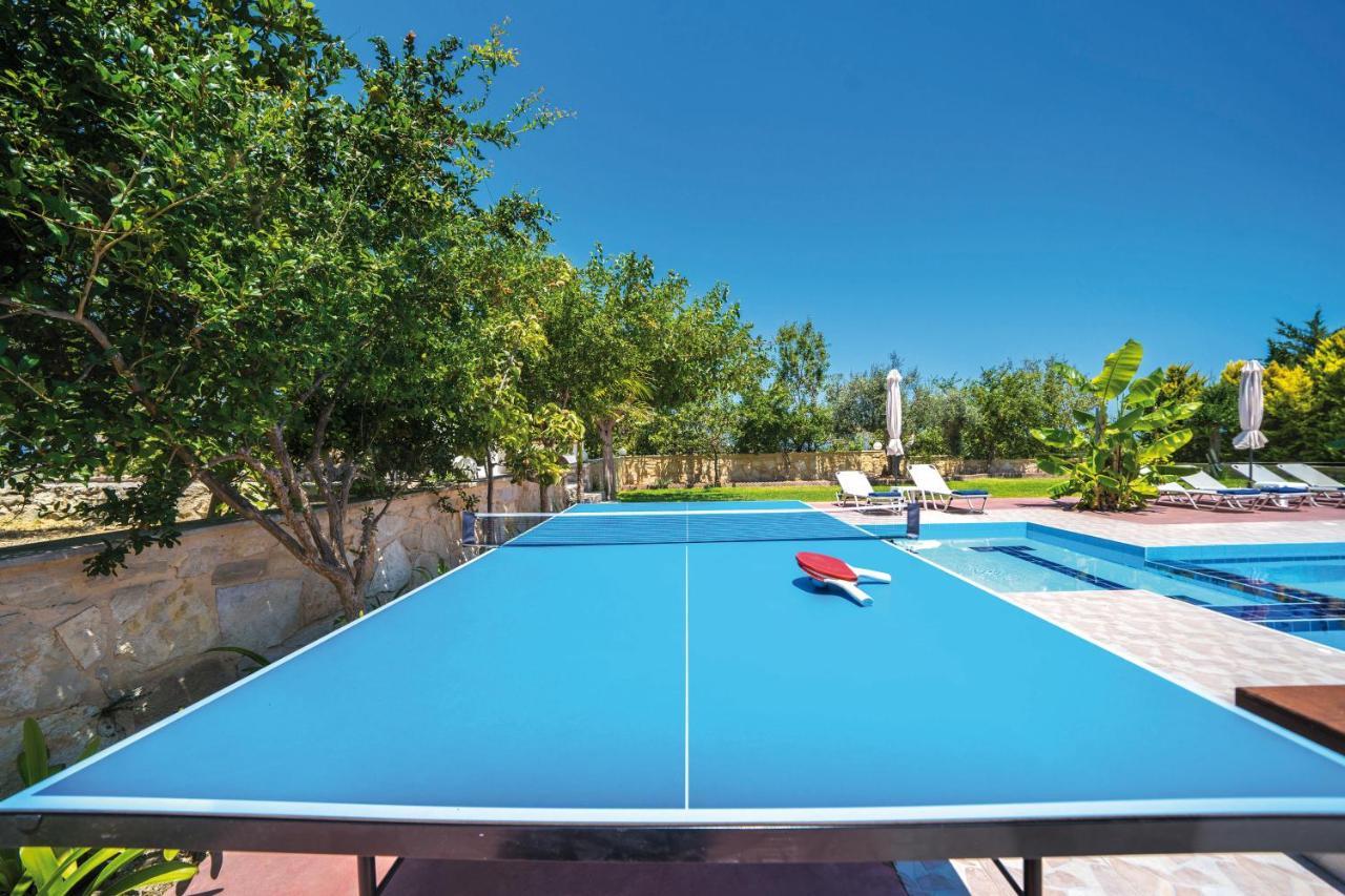 Villas Louloudaki Loutra  ภายนอก รูปภาพ