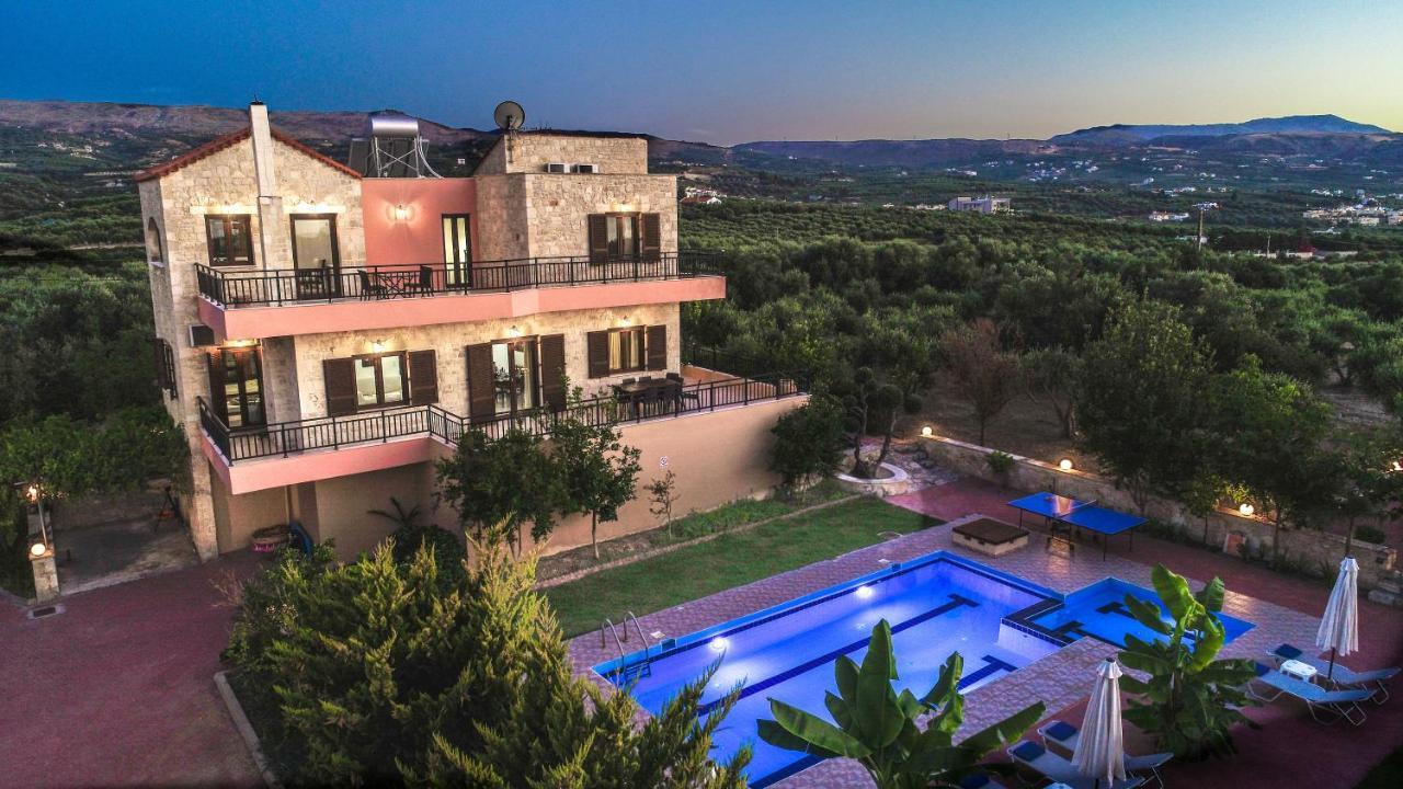 Villas Louloudaki Loutra  ภายนอก รูปภาพ