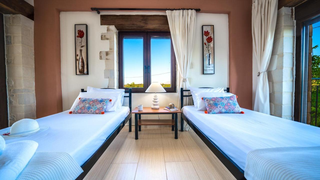 Villas Louloudaki Loutra  ภายนอก รูปภาพ