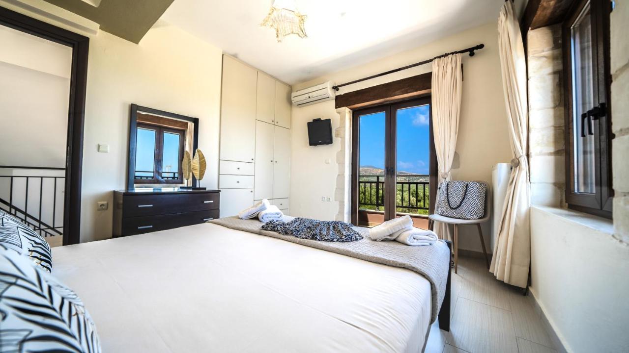 Villas Louloudaki Loutra  ภายนอก รูปภาพ