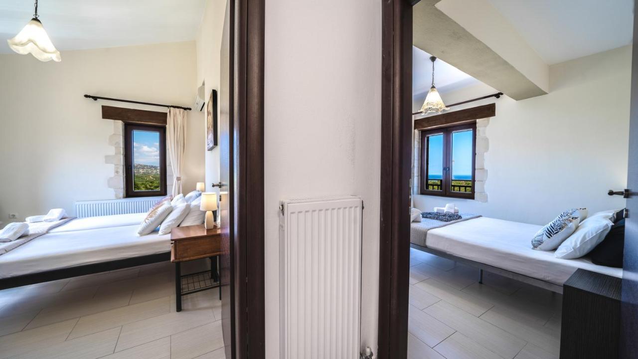 Villas Louloudaki Loutra  ภายนอก รูปภาพ