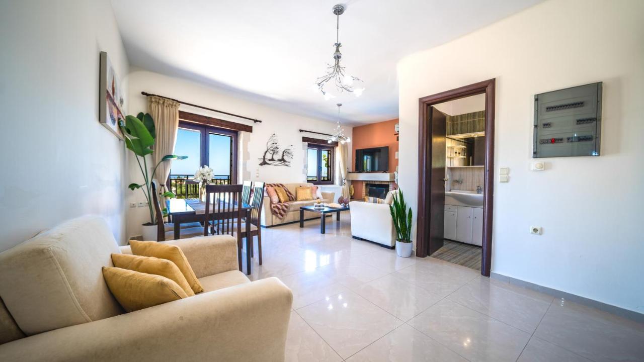 Villas Louloudaki Loutra  ภายนอก รูปภาพ