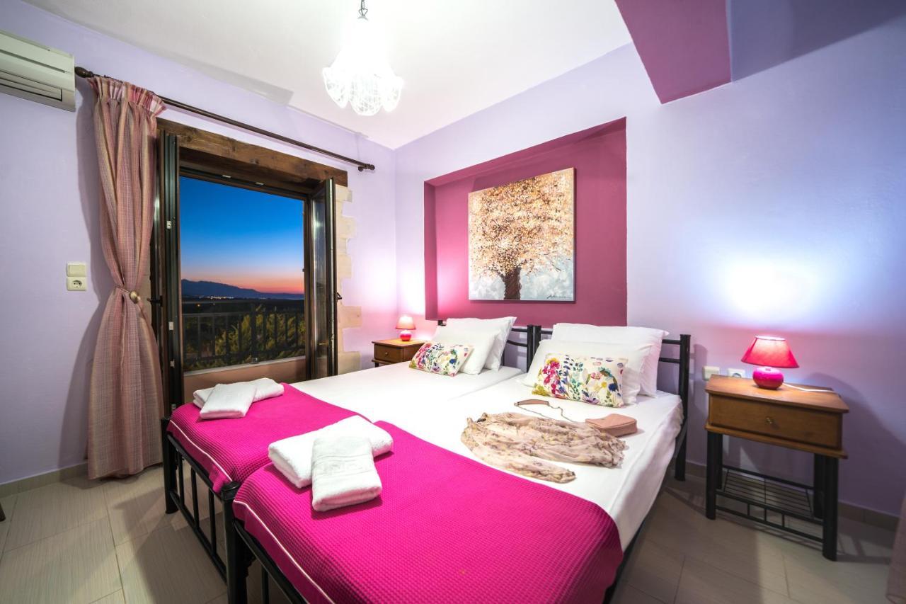 Villas Louloudaki Loutra  ภายนอก รูปภาพ
