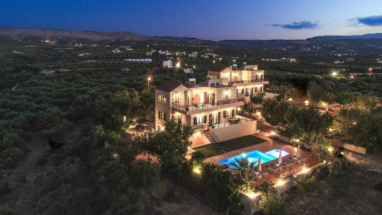 Villas Louloudaki Loutra  ภายนอก รูปภาพ