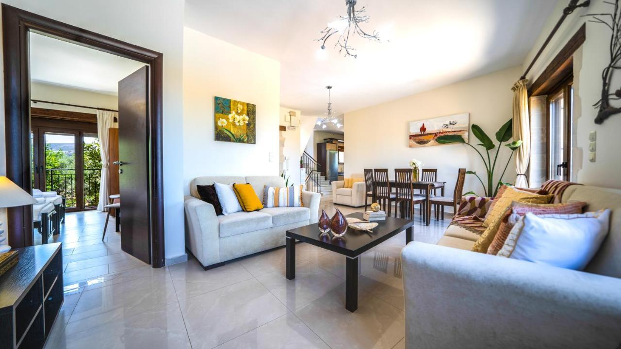 Villas Louloudaki Loutra  ภายนอก รูปภาพ