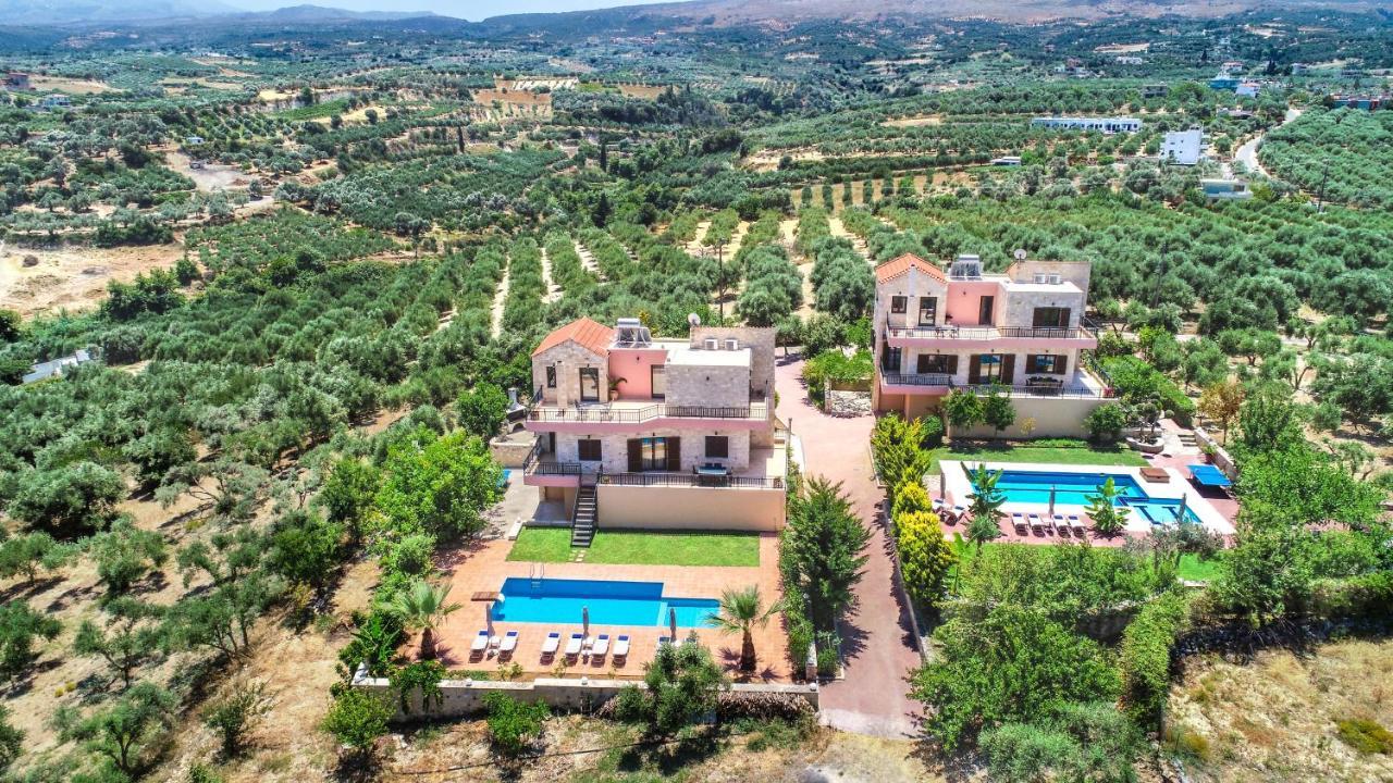 Villas Louloudaki Loutra  ภายนอก รูปภาพ